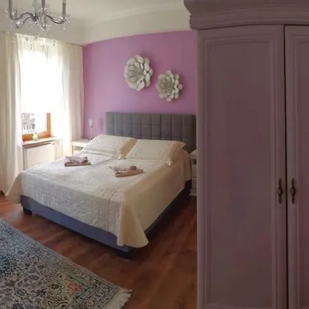 König Stefan Szálloda